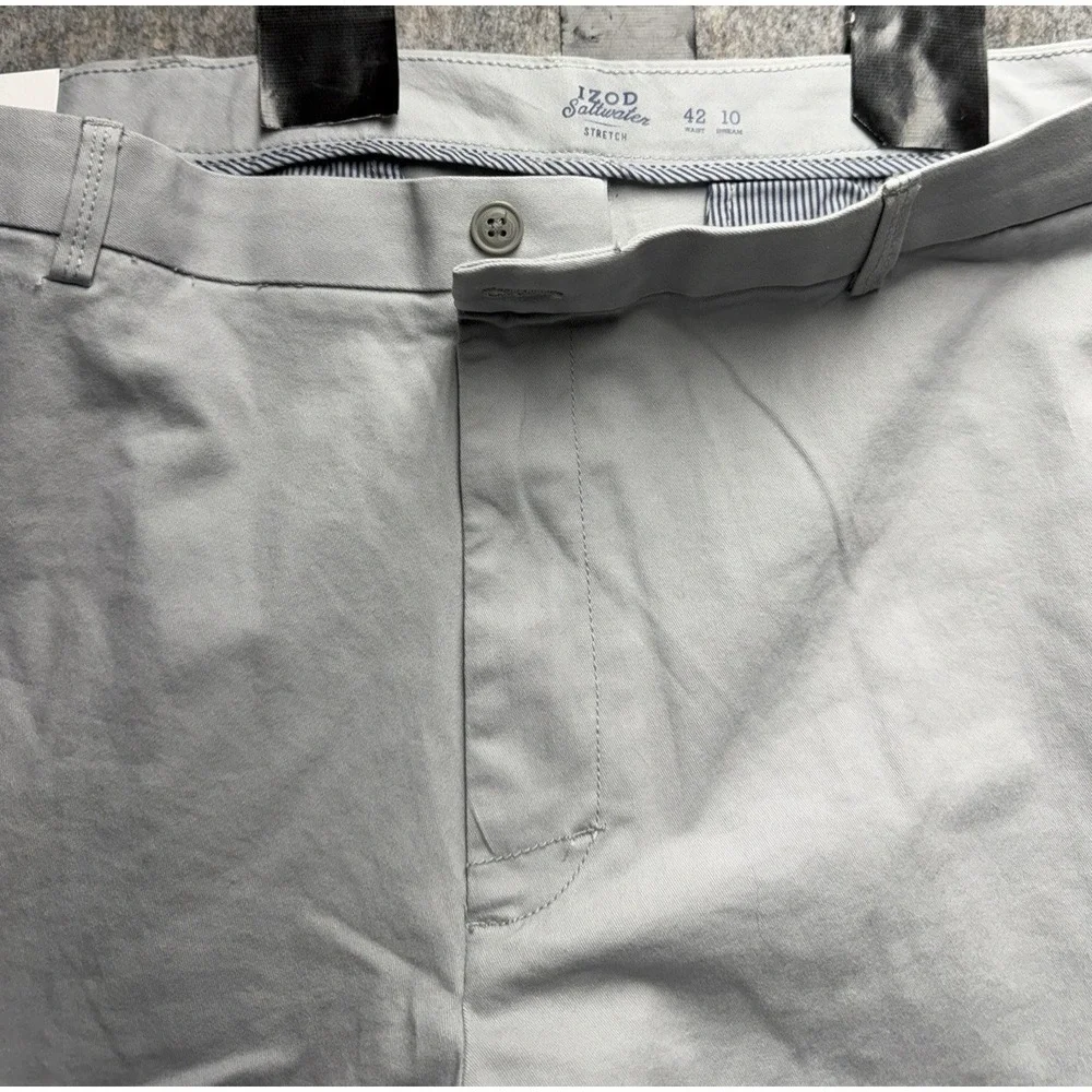 IZOD Men's Size 42 SALTWATERChino‎ Shorts Relax Stretch Beige